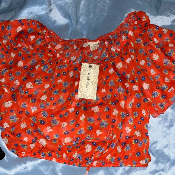 Crop Tops - Picture 2 of 12